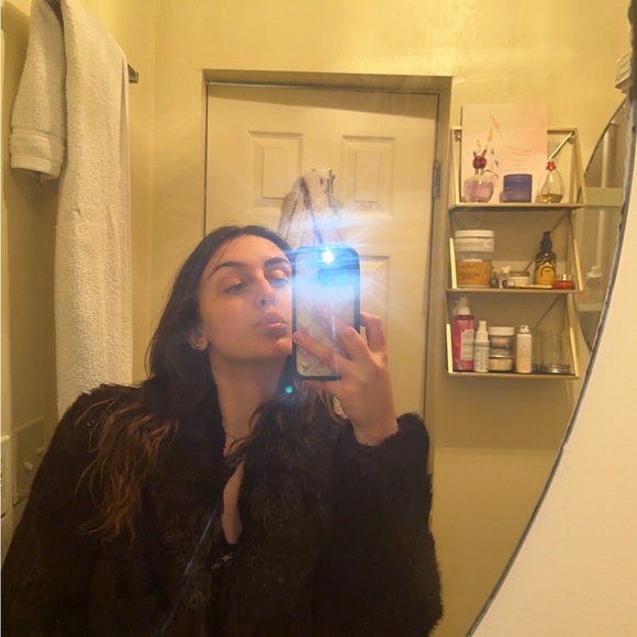 Meet your Posher, Maddie - Picture 5 of 11